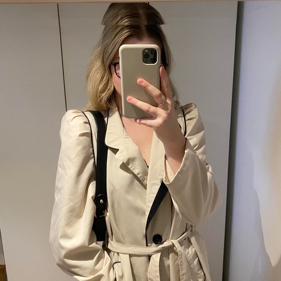 Long creme colored Ada trench coat - Picture 4 of 4
